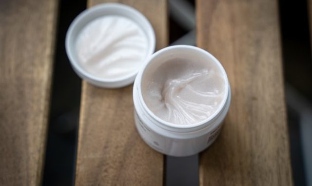 Crèmes pour poitrine
